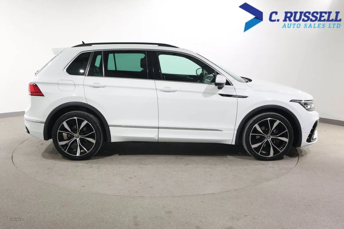Volkswagen Tiguan Diesel Estate - Image 4
