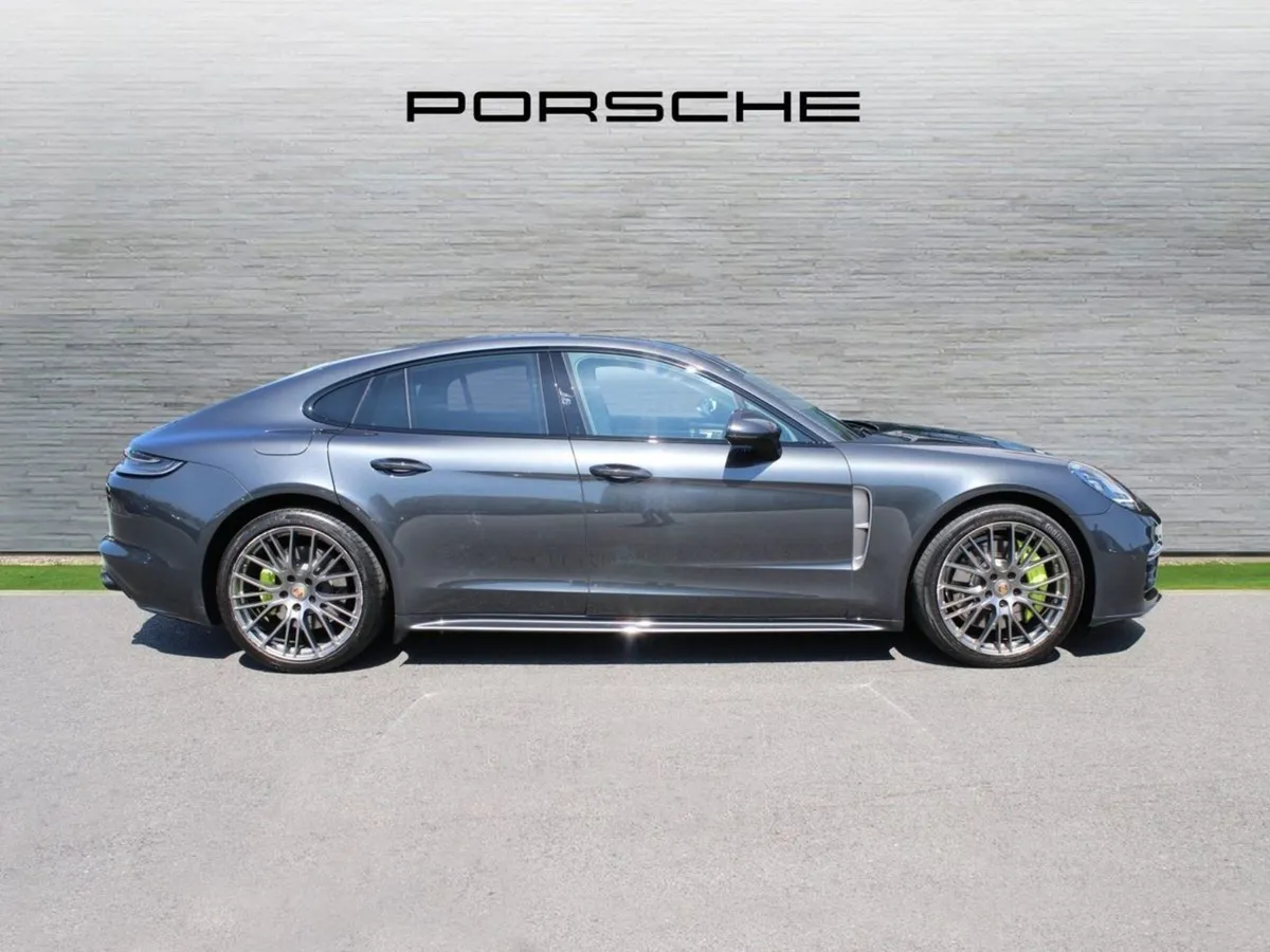 Porsche Panamera 4 E-hybrid - Image 4