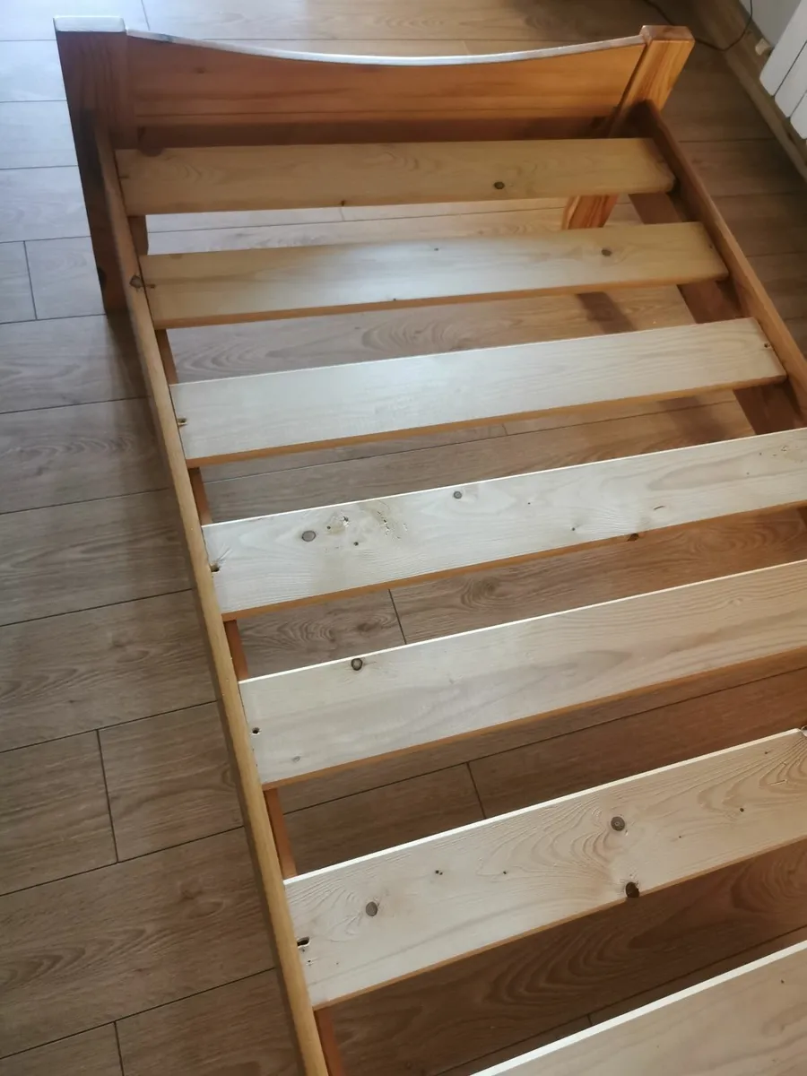 Pine Quality Sturdy single bed with mattress - Image 2