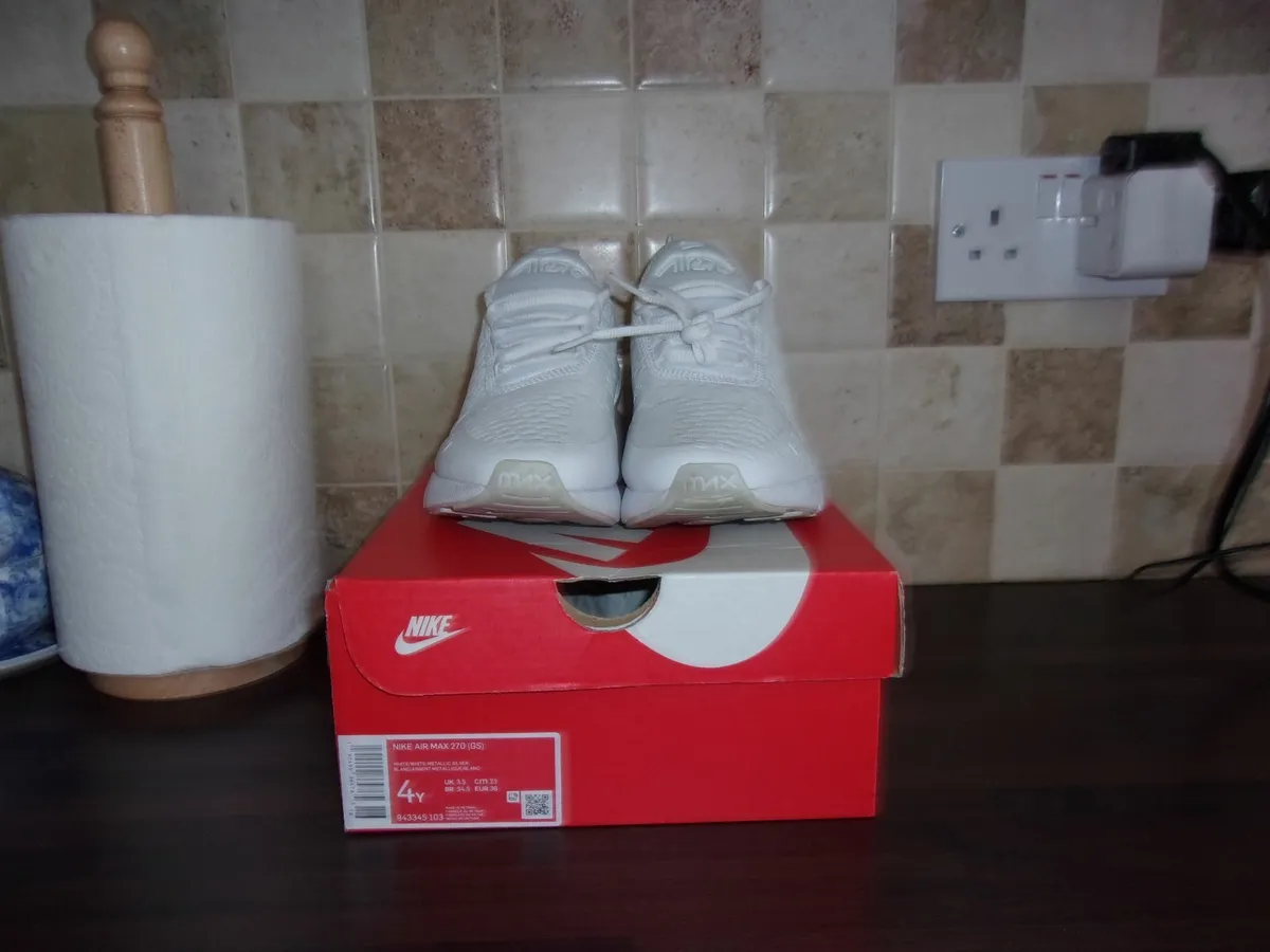2 PAIRS  LADIES  NIKE  TRAINERS NEW  BOXED - Image 1