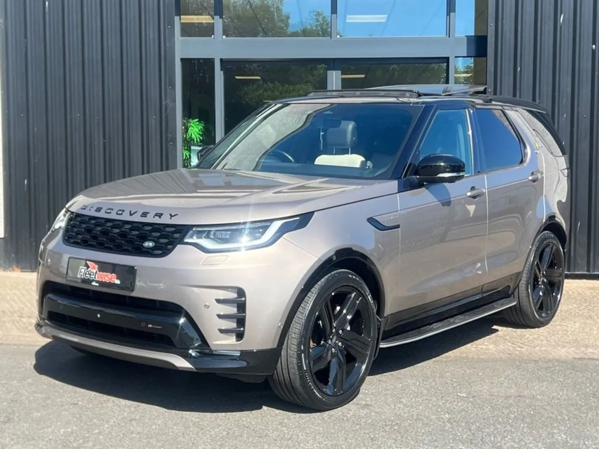 Land Rover Discovery 3.0 D300 Mhev R-dynamic SE S - Image 4