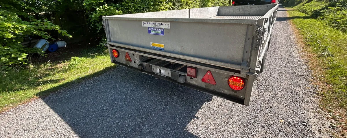 Ifor Williams 16ft Tri Axle with Alum Floor - Image 4