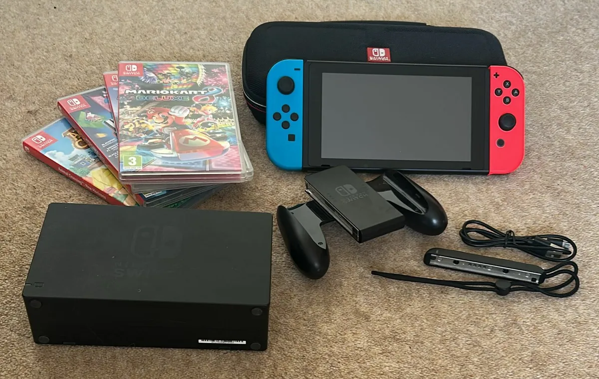 Nintendo Switch - Image 1