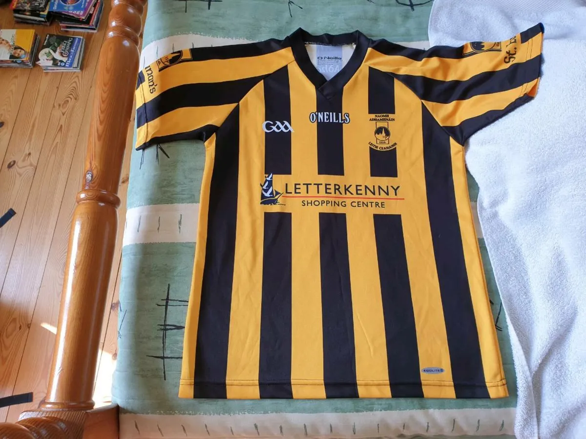 St Eunans Gaelic Football Home Jersey 2013 to 2014 - Image 1