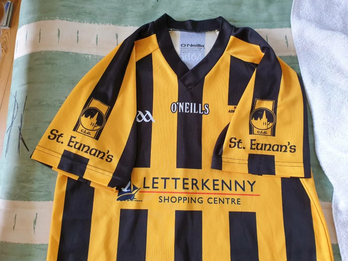 St Eunans Gaelic Football Home Jersey 2013 to 2014 - Image 3