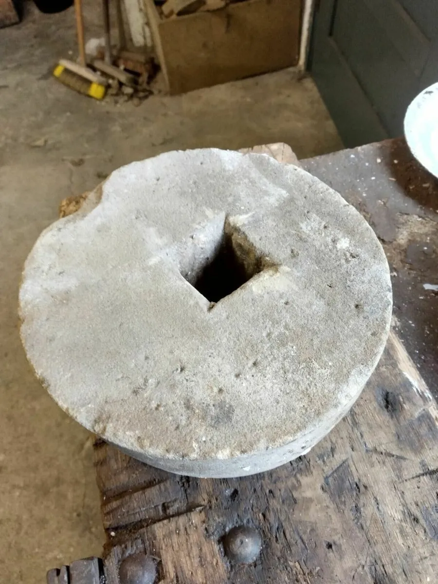 Antique Sharpening Whetstone - Image 2