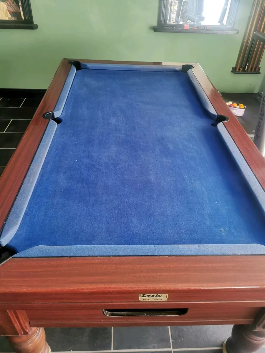 Pool table - Image 2