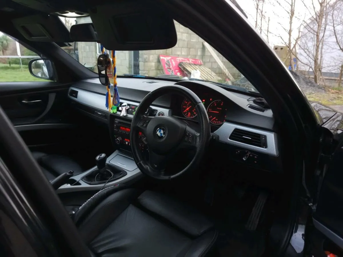 Bmw 3 series e90 - Image 3