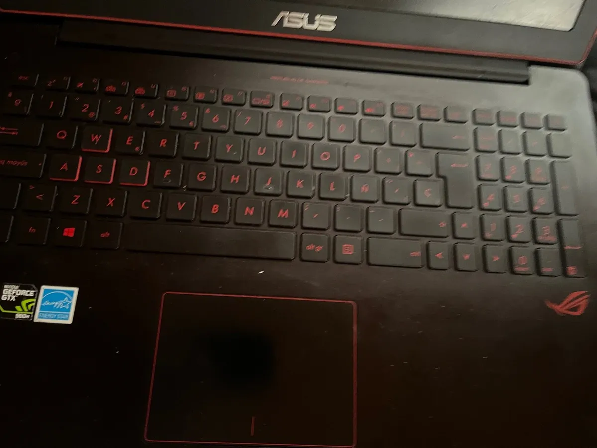 ASUS laptop for parts - Image 4