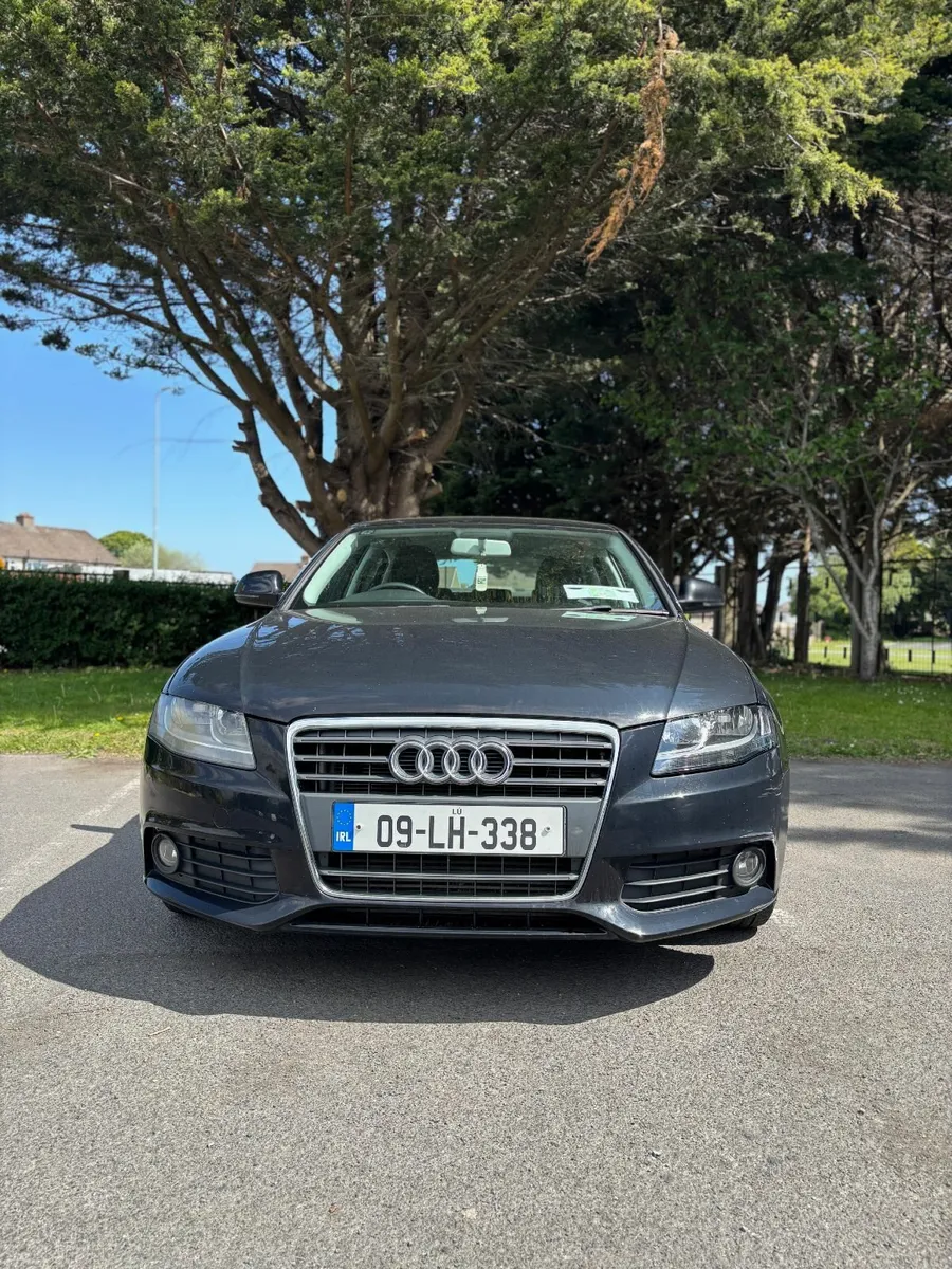 Audi A4 2009 - Image 2