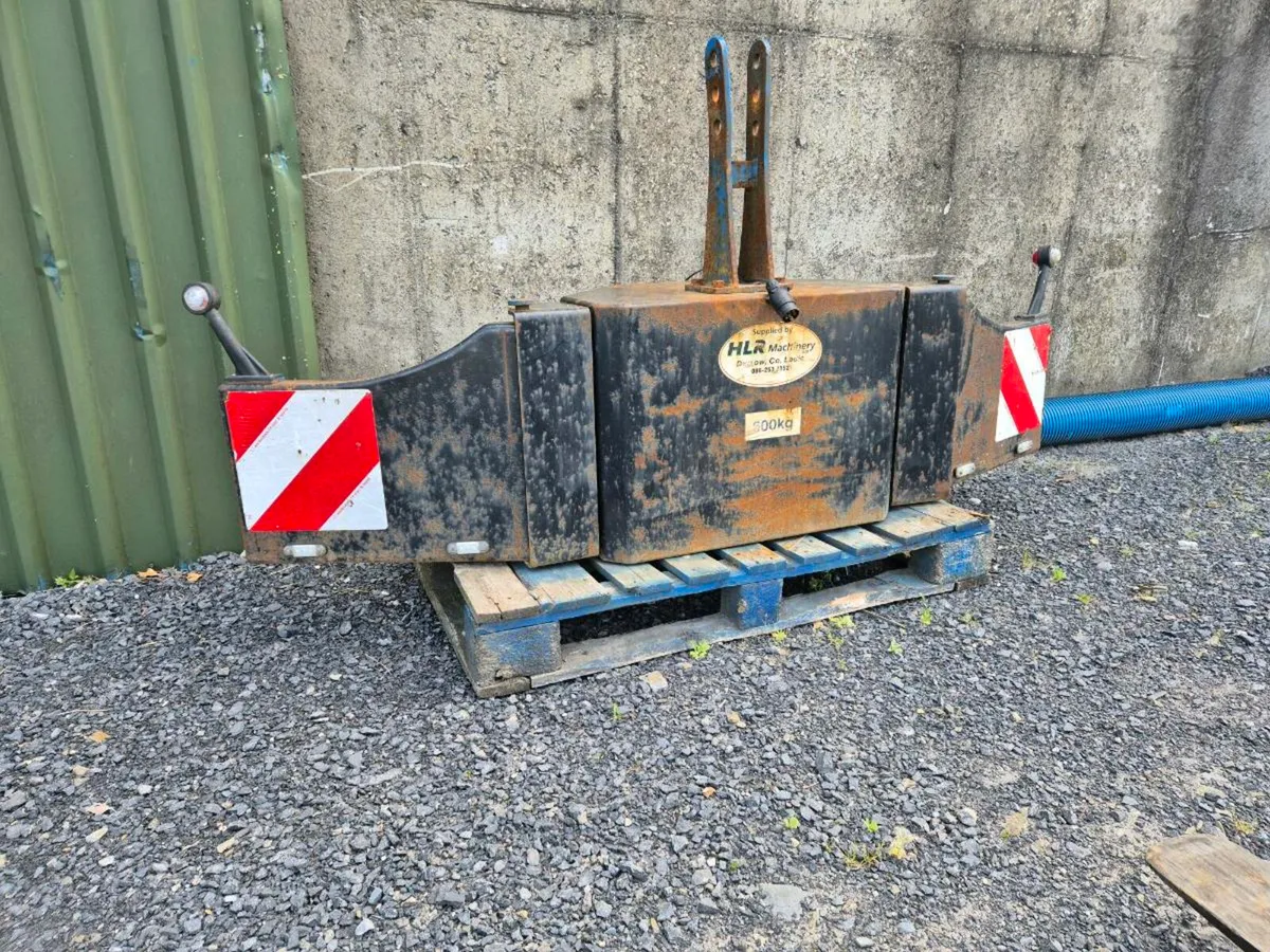 Tractor weight - Image 1