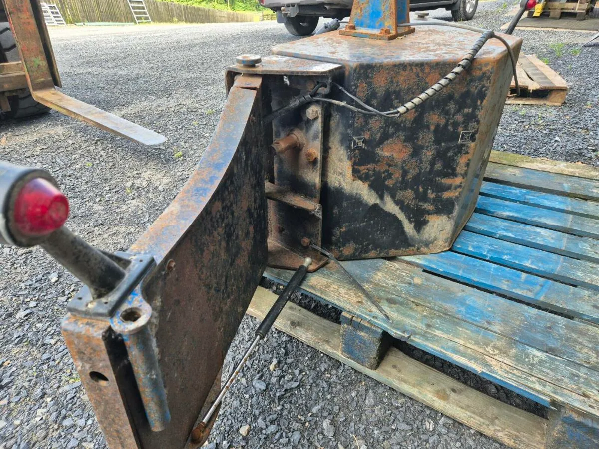 Tractor weight - Image 3