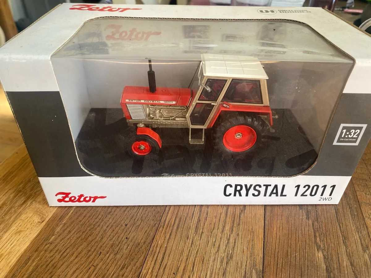 Zetor crystal 12011 1:32 scale