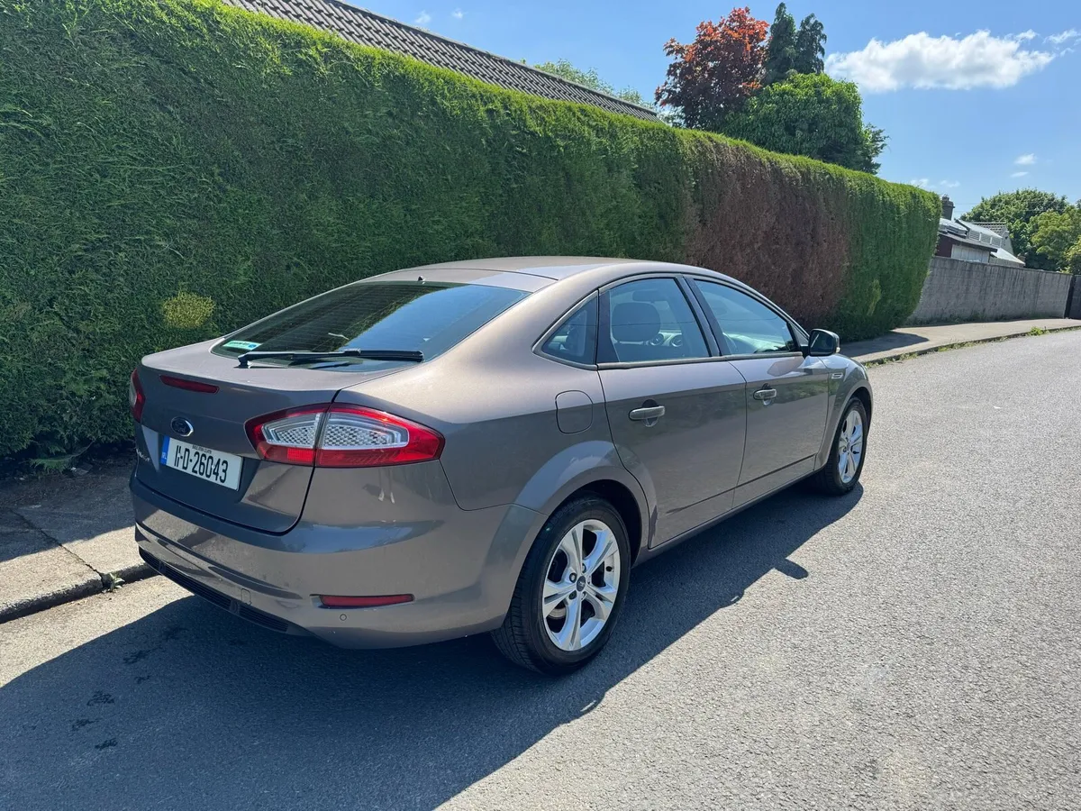 Ford Mondeo low mileage - Image 4