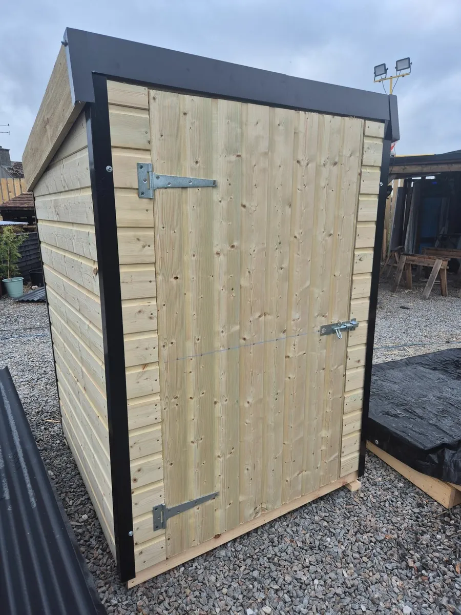 Tool sheds - Image 1