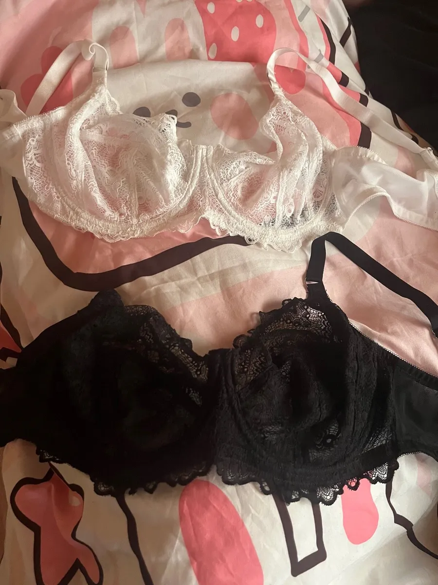 Two 38DD bras - Image 1