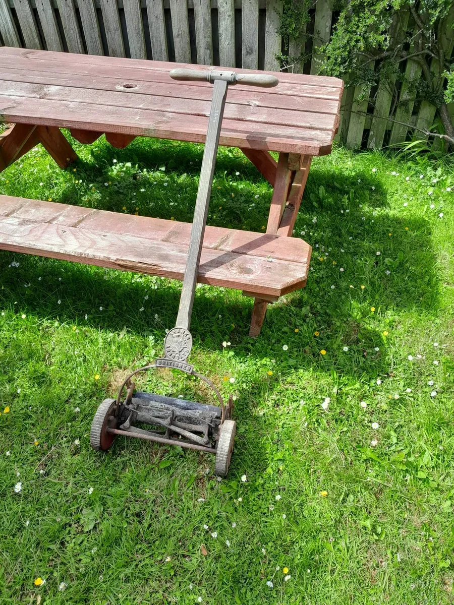 Vintage lawnmower, cast iron signs - Image 4