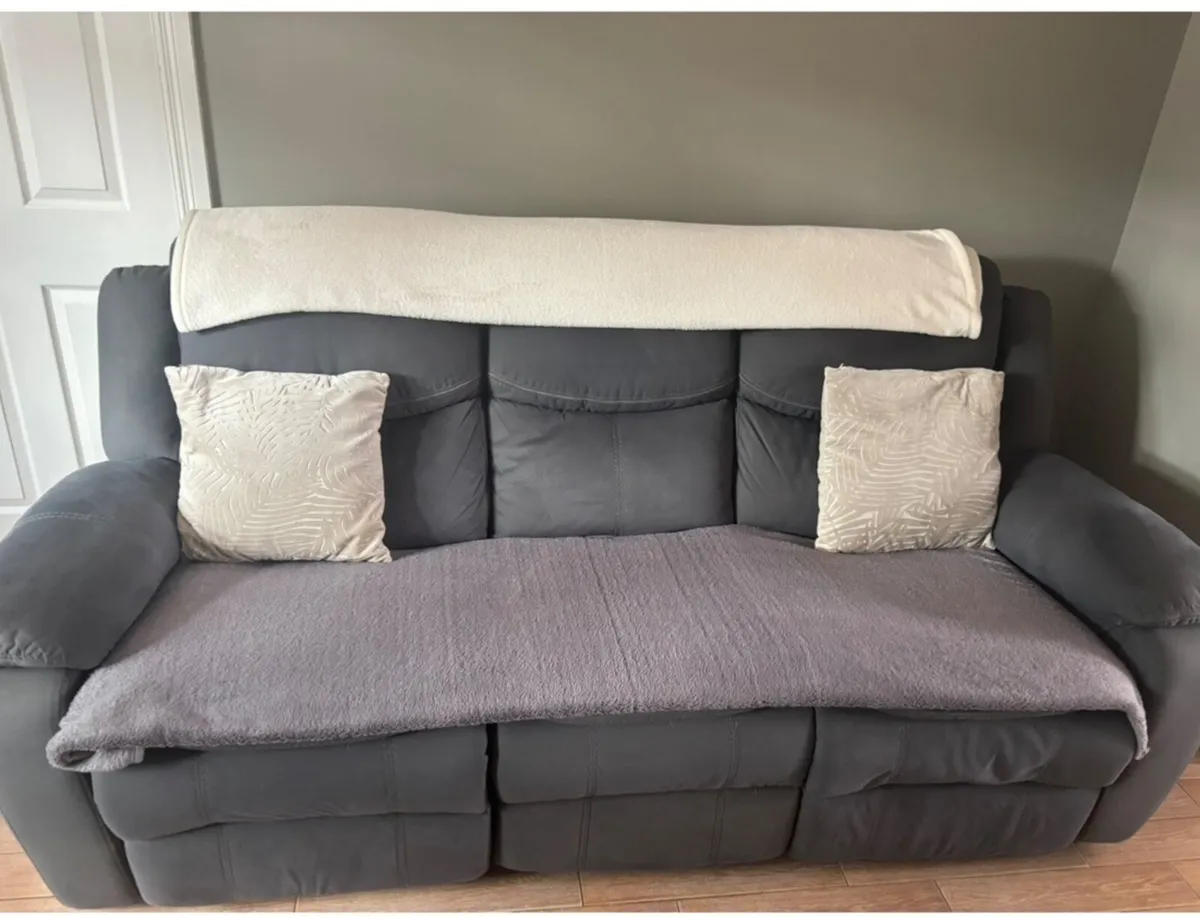 Sofa - Image 2