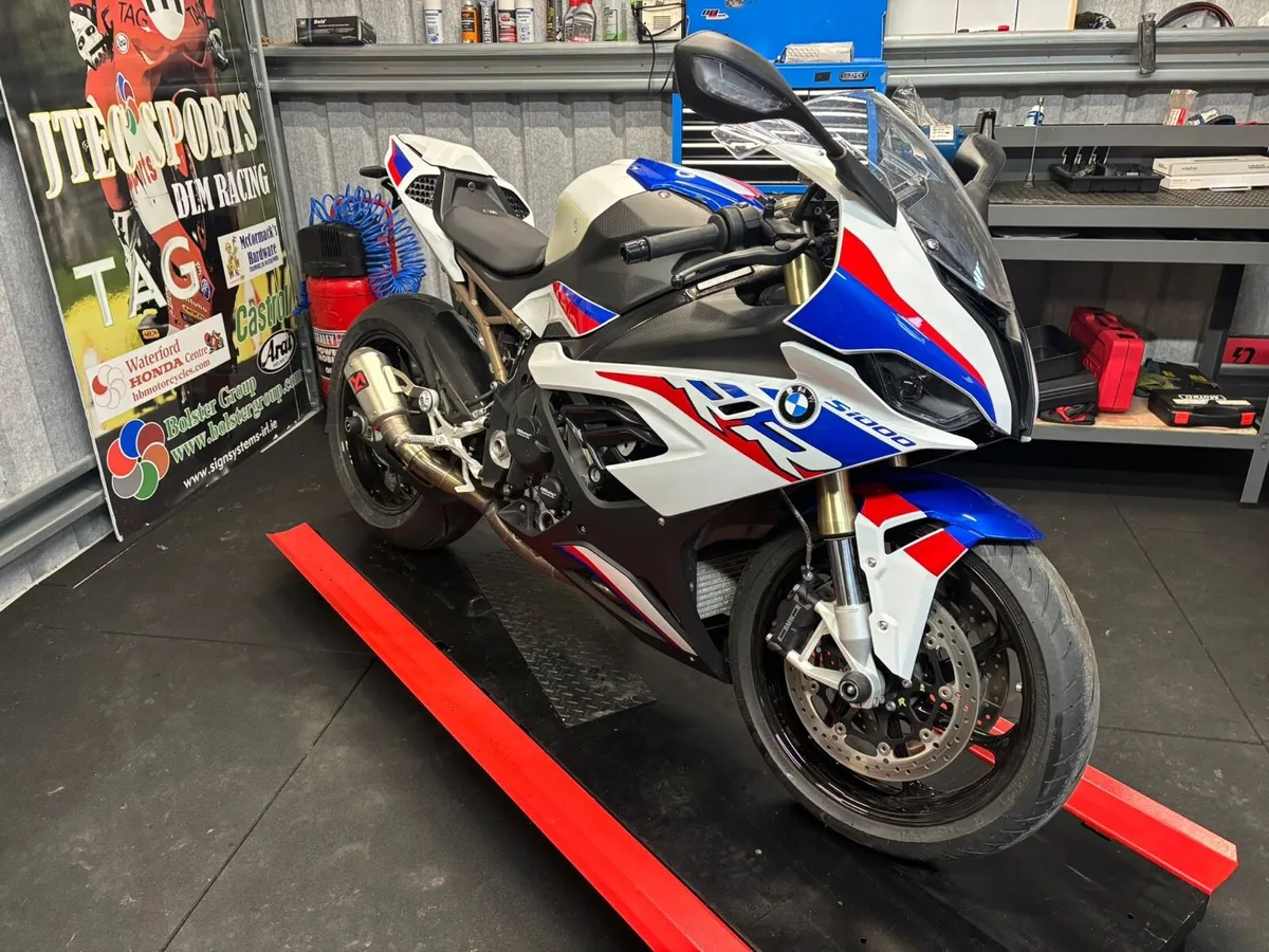 2020 BMW s1000rr road kit - Image 1