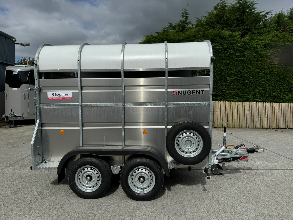 Nugent livestock trailer - Image 1