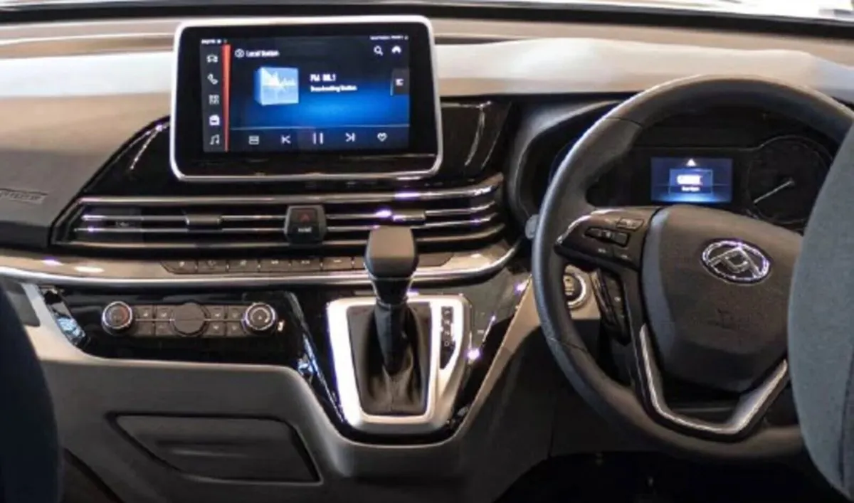 **Maxus Deliver 9 LUX L3 H2 FWD** - Image 2