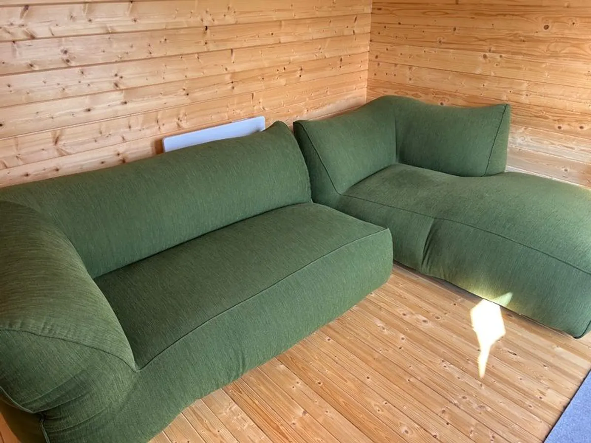 Corner Sofa and Chaise Longue - Image 1