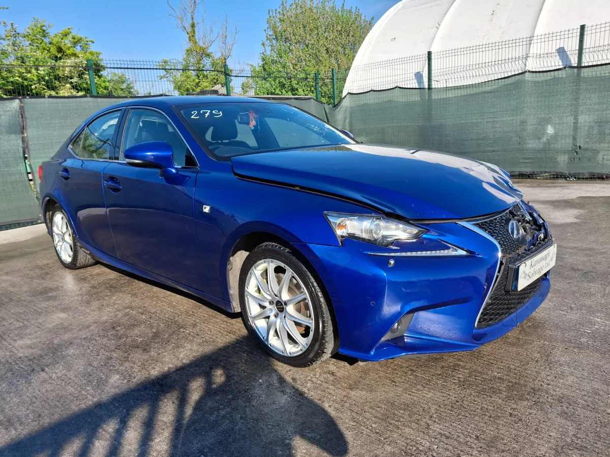 162 Lexus IS 300H F Sport 2.5 Automatic - Image 3
