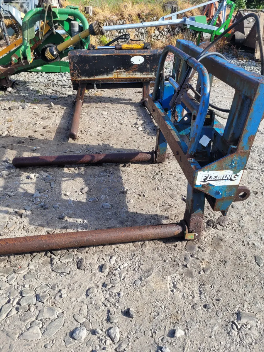Fleming Hydraulic Bale Handler - Image 2