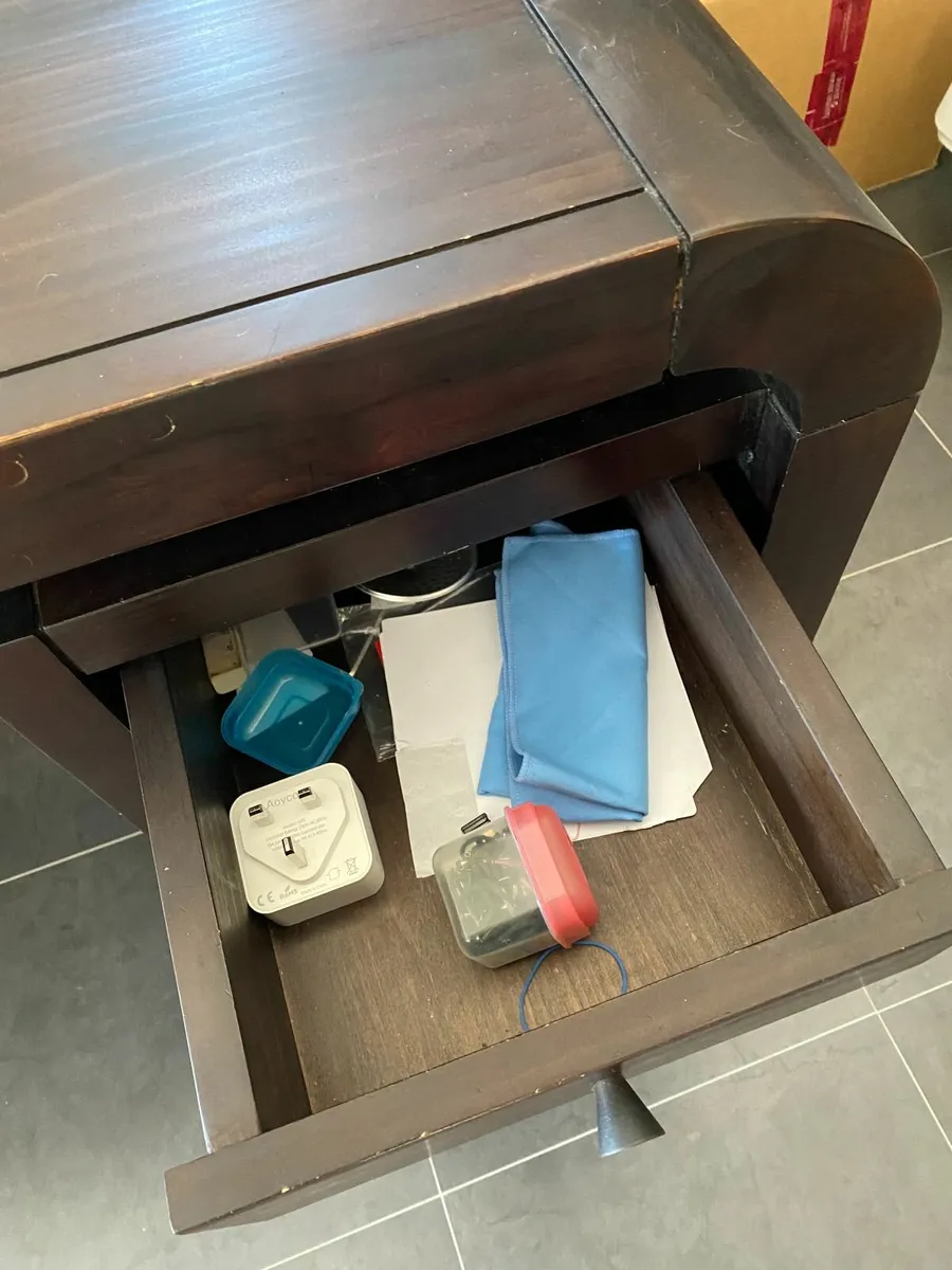 Office desk - Image 4