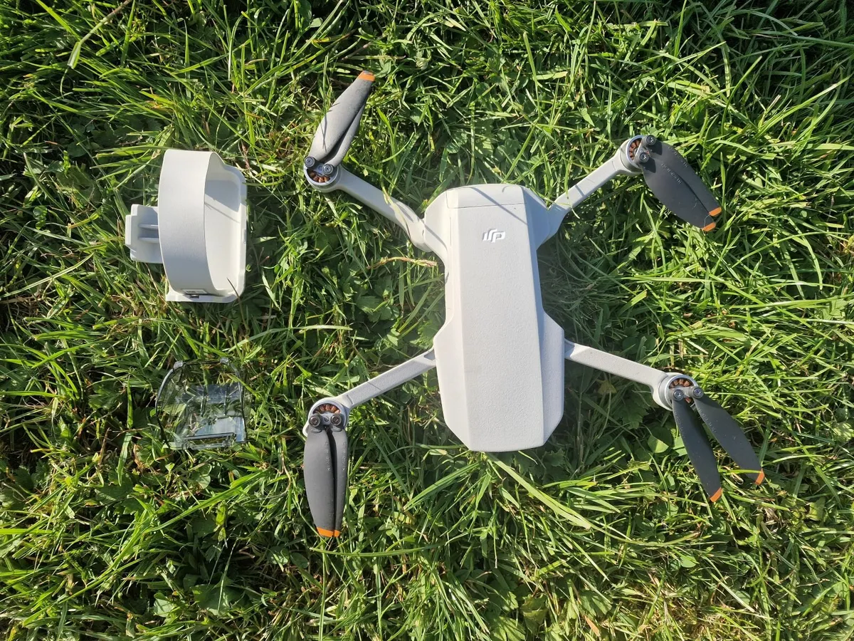 DJI mini SE 2/ 4k fly more combo+ 3 batteries - Image 4