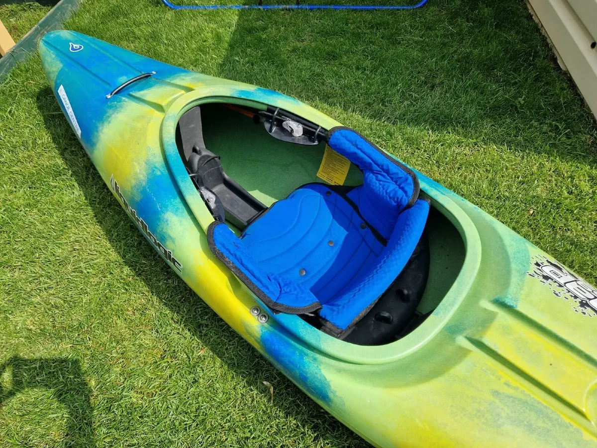 Liquid logic braap 69 kayak - Image 3