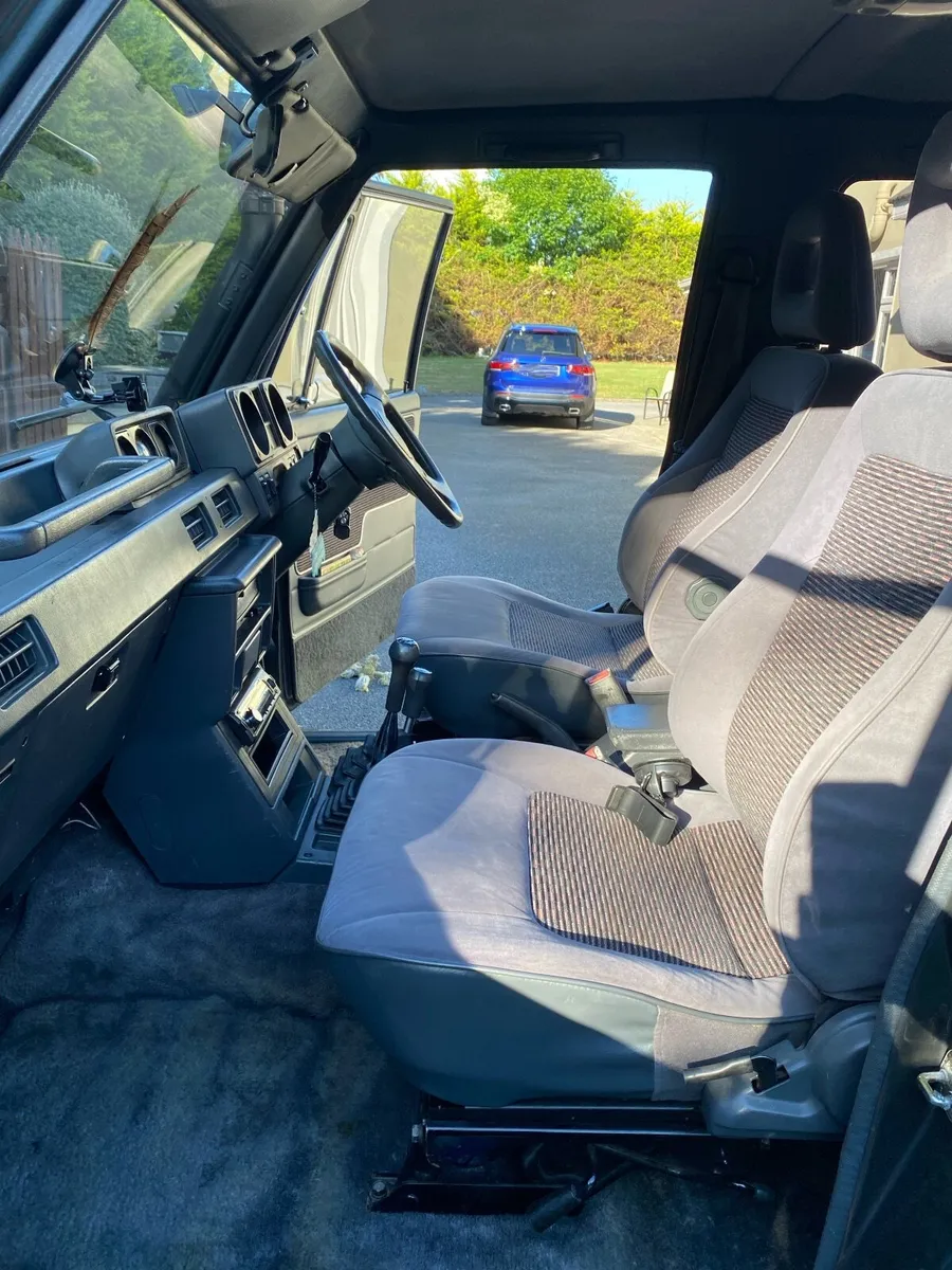 Mitsubishi Pajero 1989 - Image 3