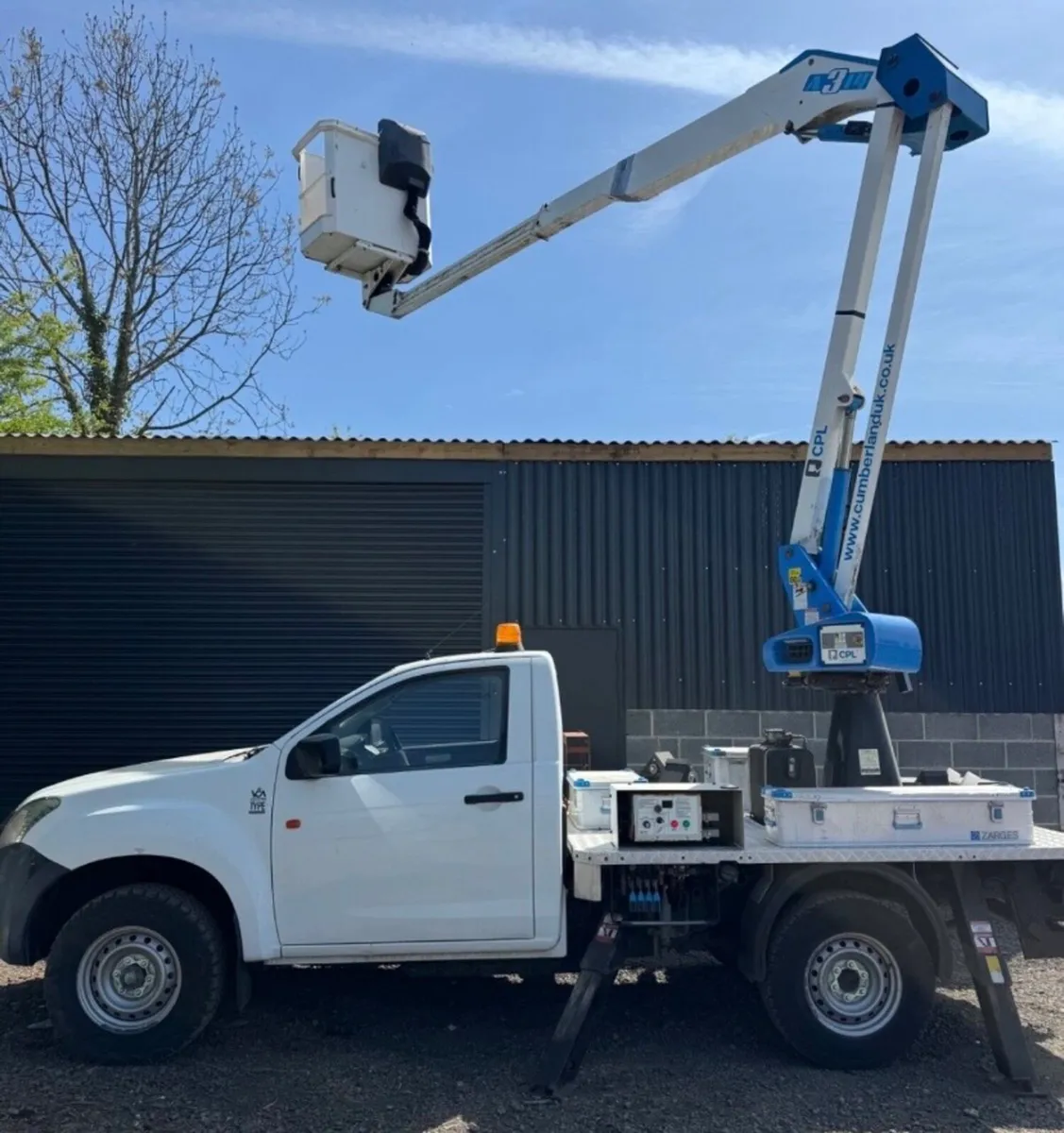 Isuzu D Max Cherry picker CLA A314 lift - Image 1