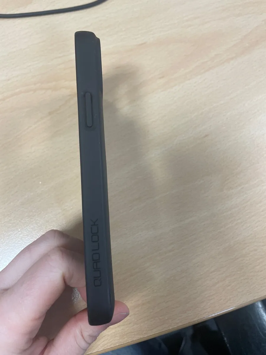 IPhone 12 Pro quad lock case - Image 4