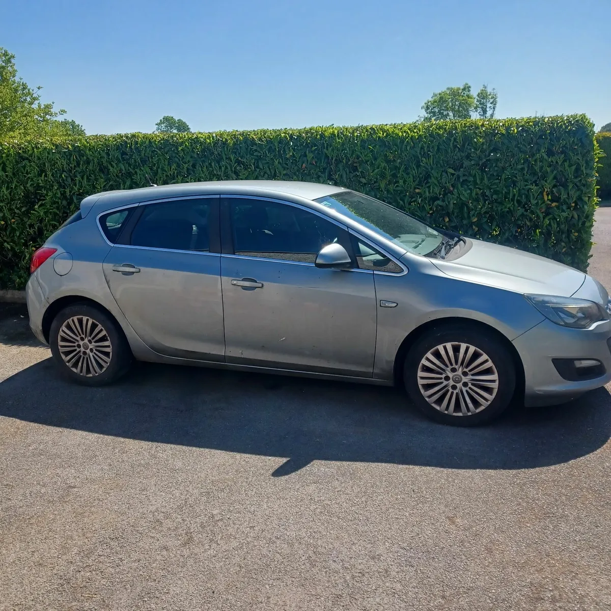 Opel Astra 2015 - Image 1