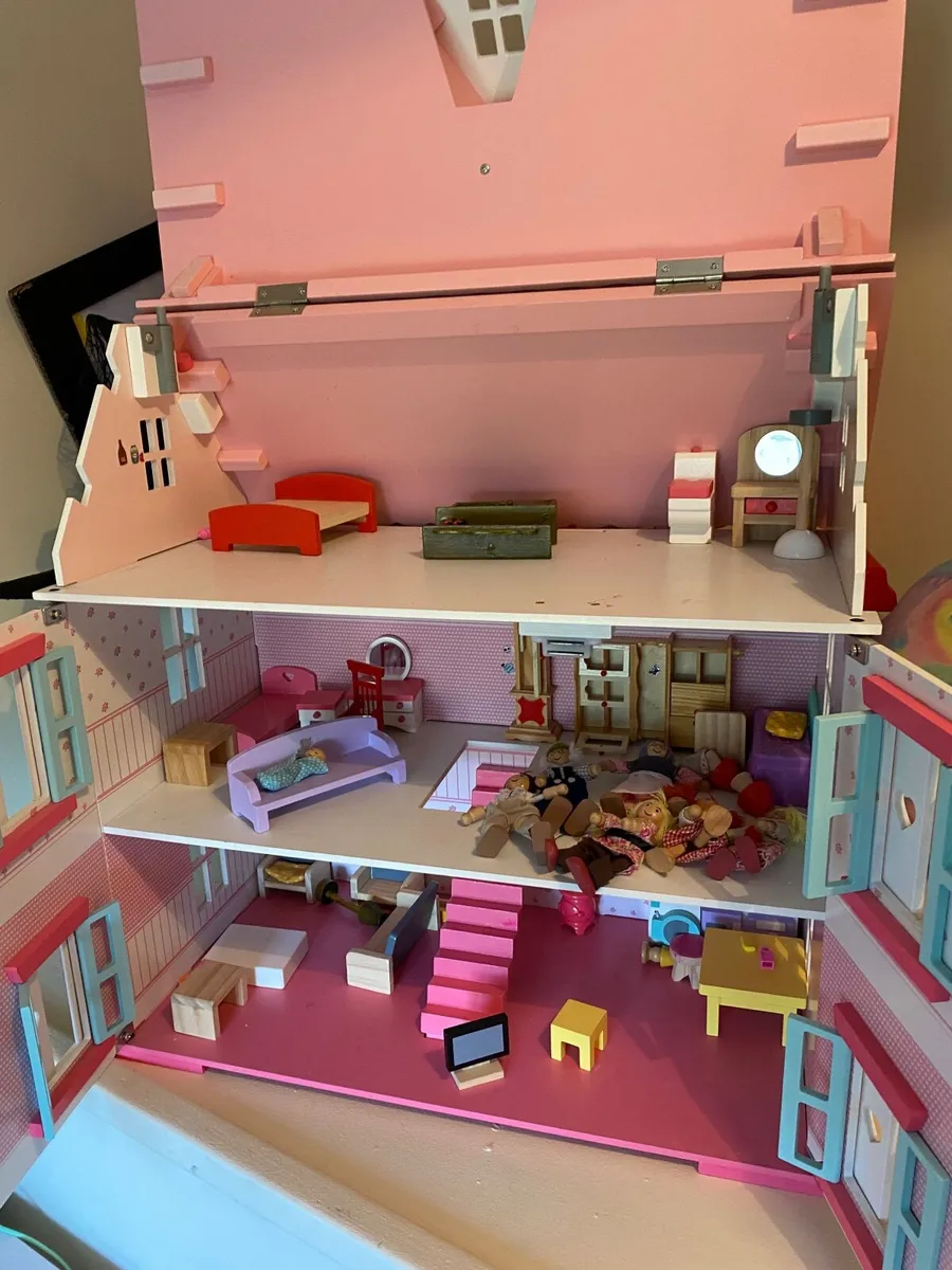 Dolls house - Image 4