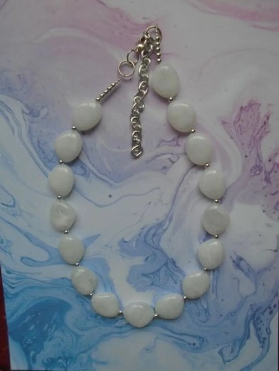White necklace.Jewellery.Necklace - Image 3