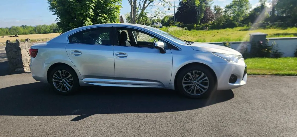 Toyota Avensis NEW NCT 7/27⛽️ 61km SALE !! - Image 3