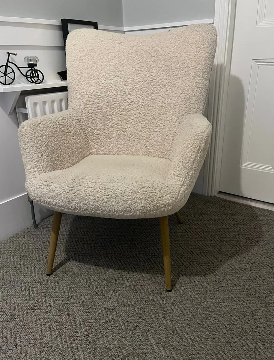HUNDESTED Armchair HUNDESTED off-white teddy/oak - Image 2