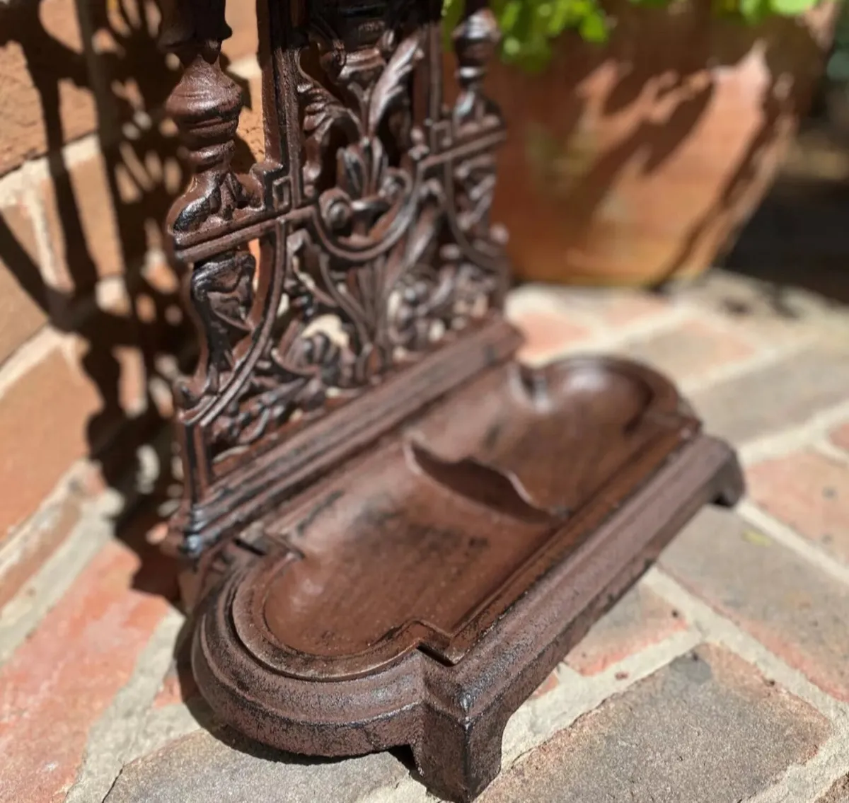 Vintage Style Cast Iron Umbrella Stand NEW - Image 3