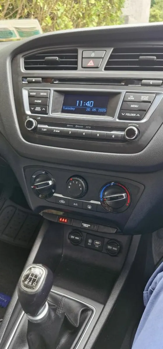 Hyundai i20 2016 - Image 2