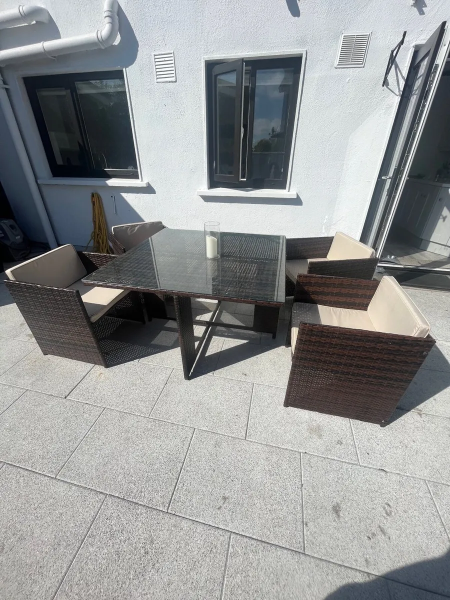 Capri 5 piece rattan cube set - Image 3