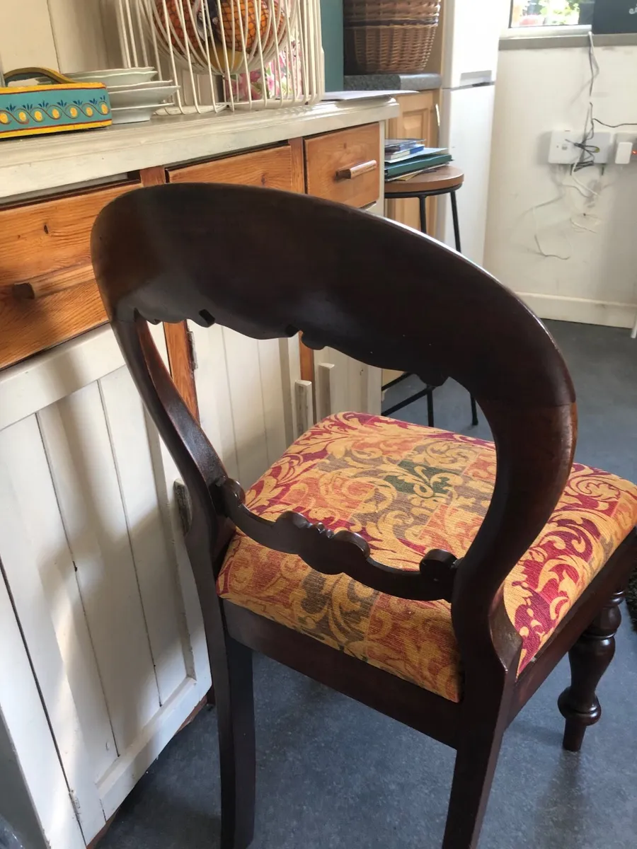 Vintage spoon back dining chairs - Image 2