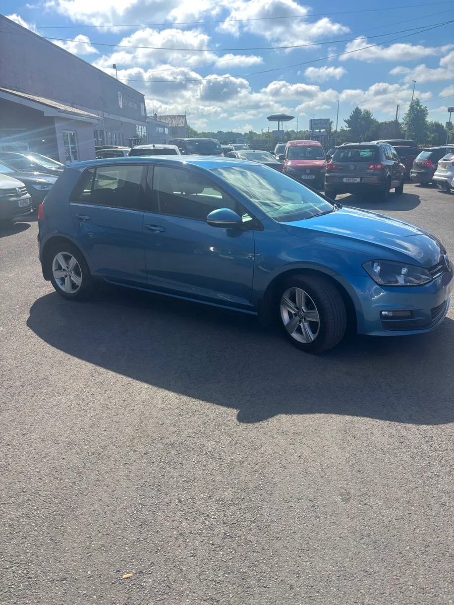 2015 Volkswagen Golf Match 2.0 TDI - Image 3