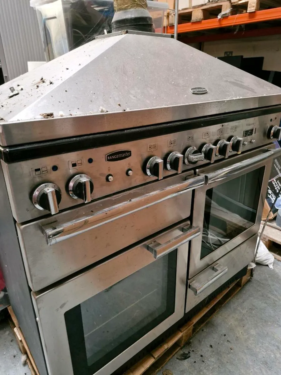 Rangemaster gas cooker - Image 1