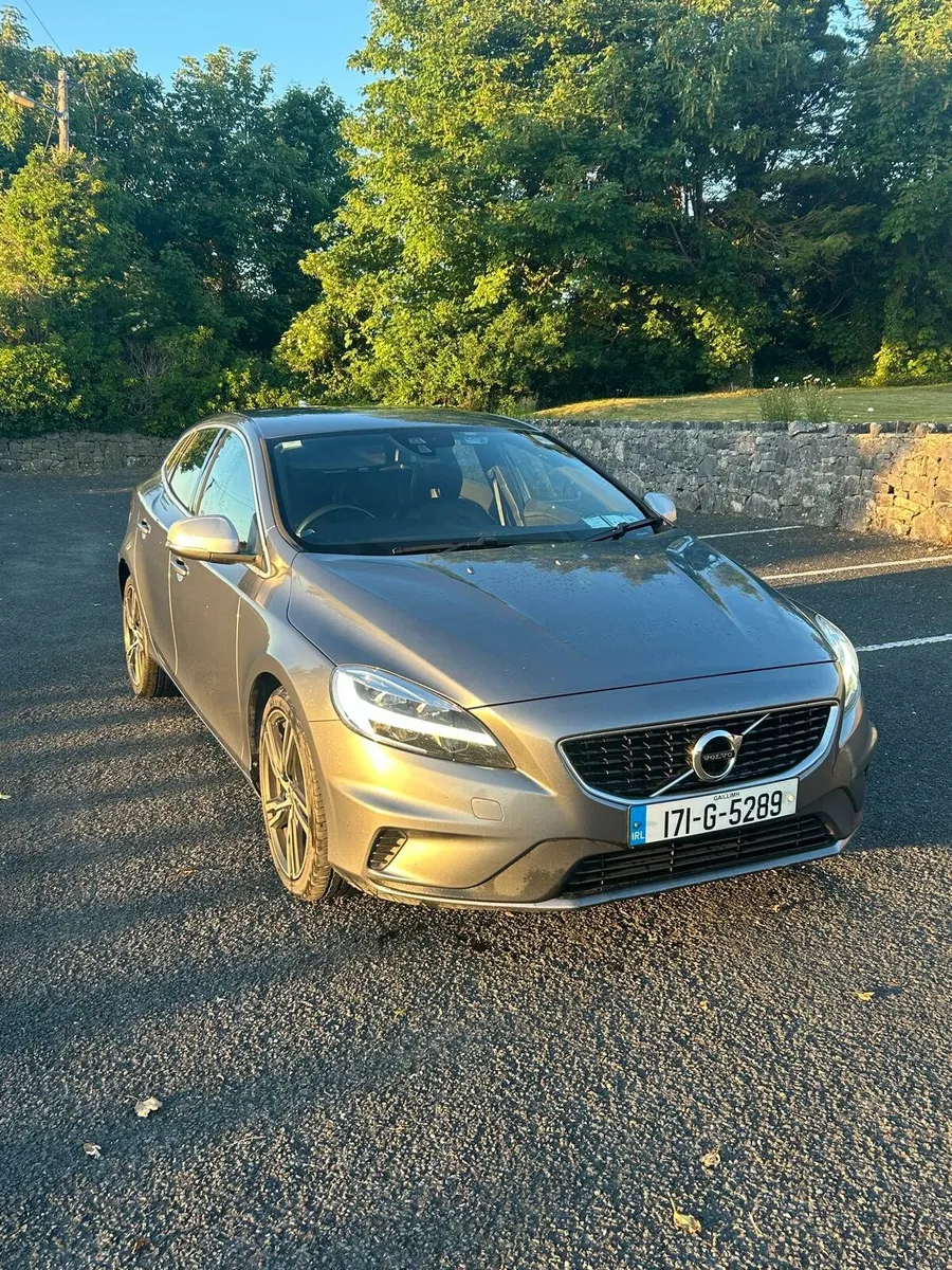 Volvo V40 R-Design - Image 2