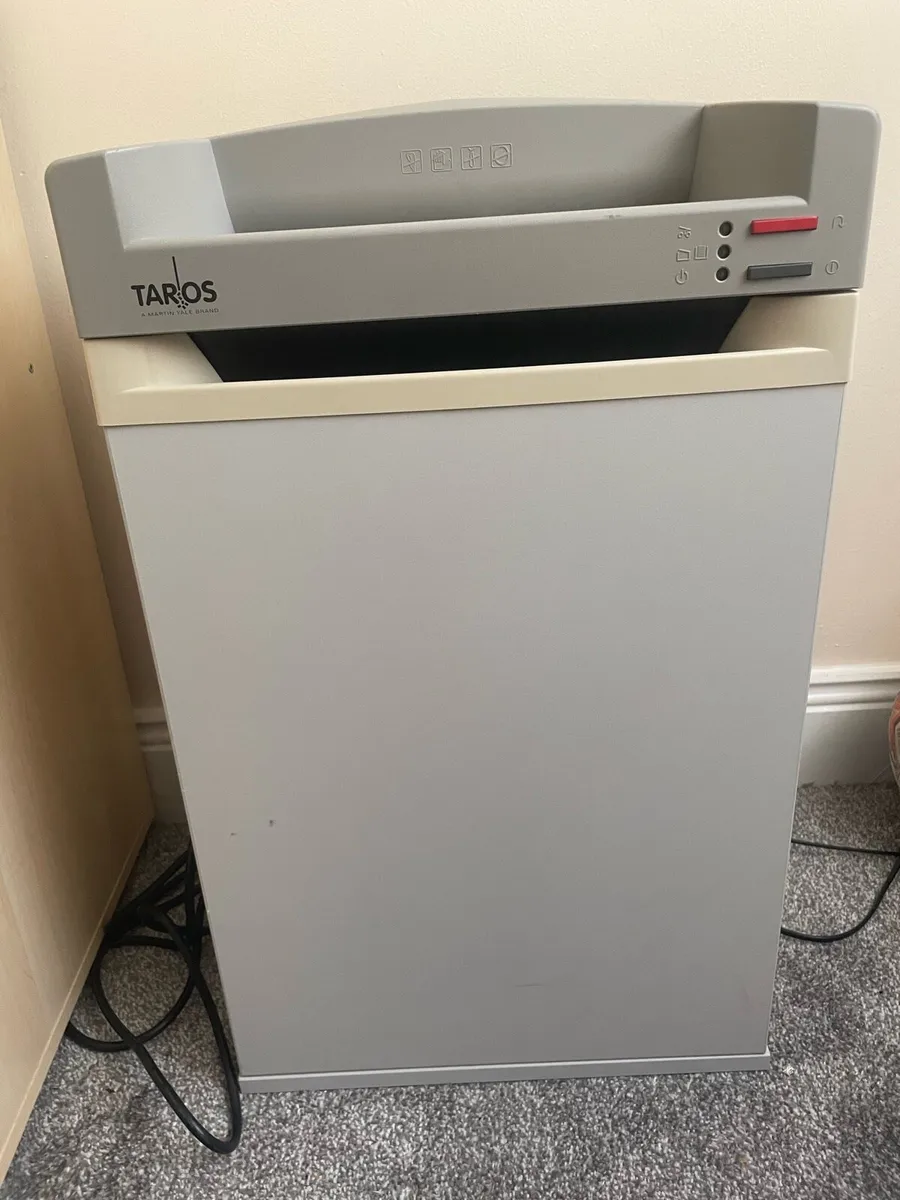 Paper shredder