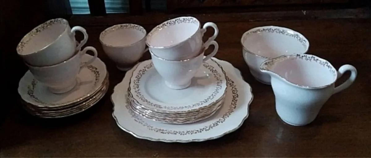 Vintage Pink China Teaset with Gold Trim - Image 2