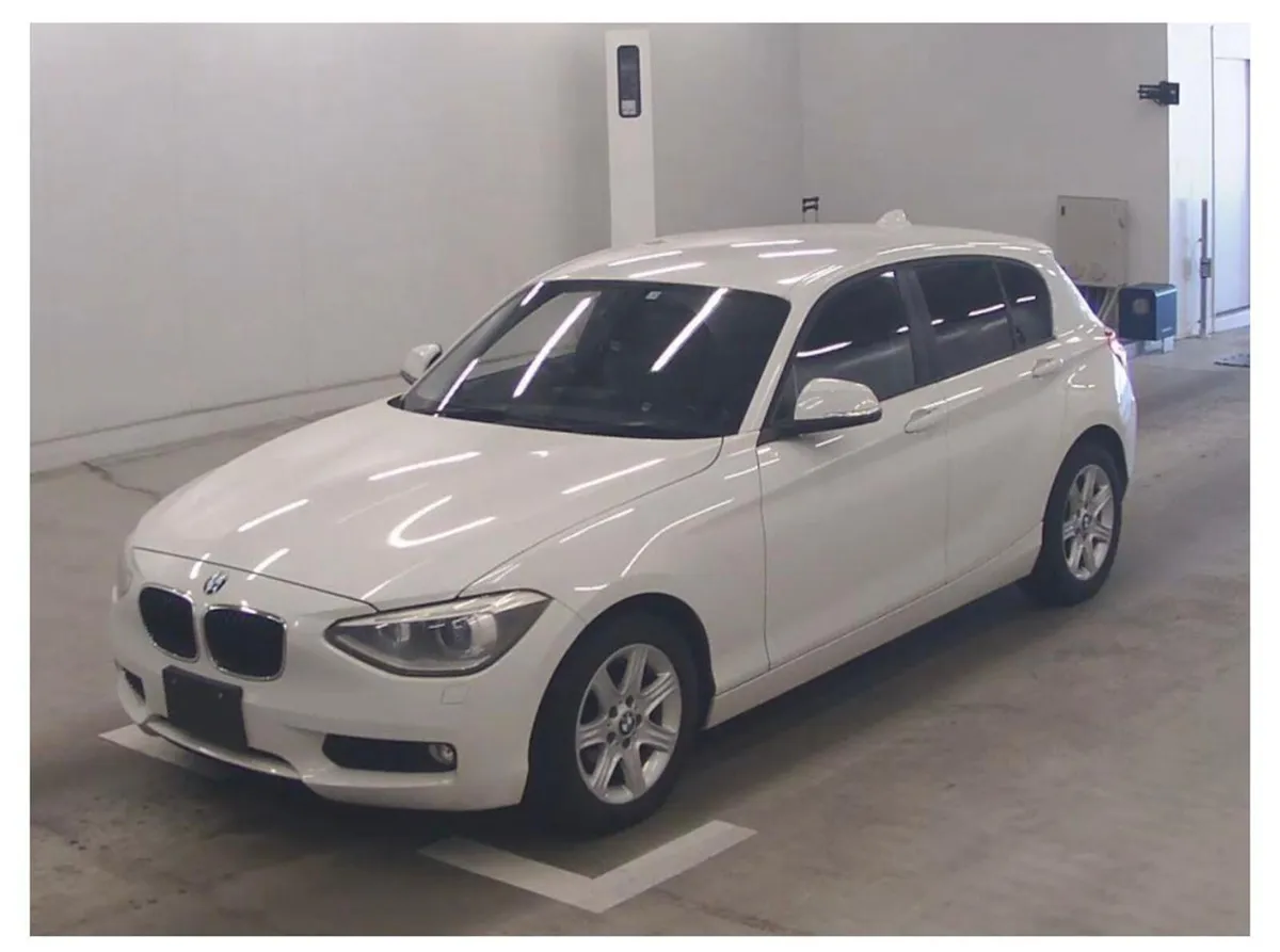 BMW 1 Series 2011 petrol white - Image 2