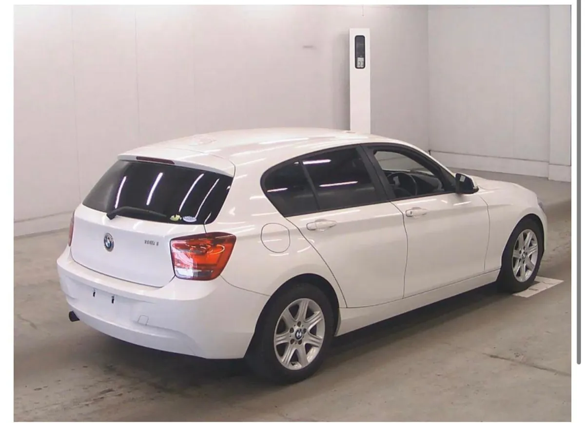 BMW 1 Series 2011 petrol white - Image 4